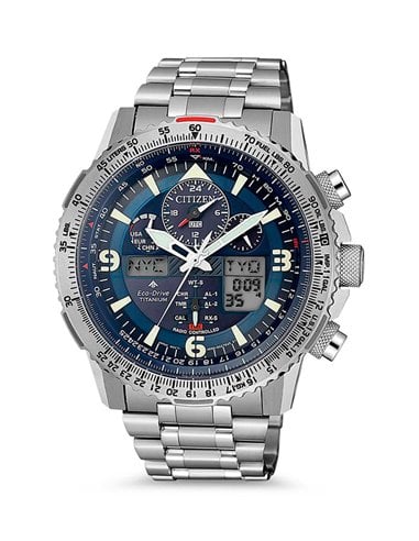 Citizen pilots watch top