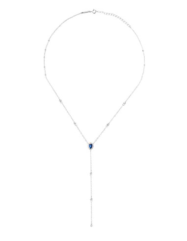 Le collier CROWN de Radian est un classique de beauté et de polyvalence.