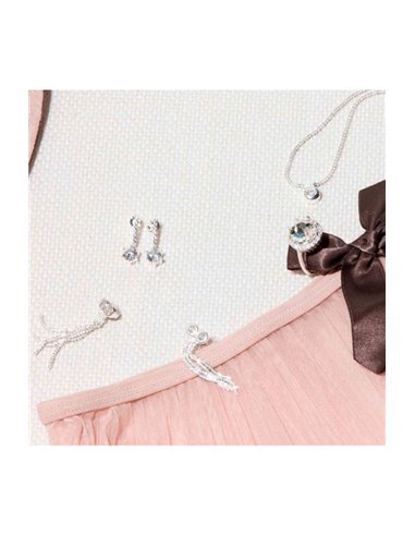 RY000198 Radiant FIRST CLASS-Ohrringe: Ein Hauch alltäglicher Eleganz