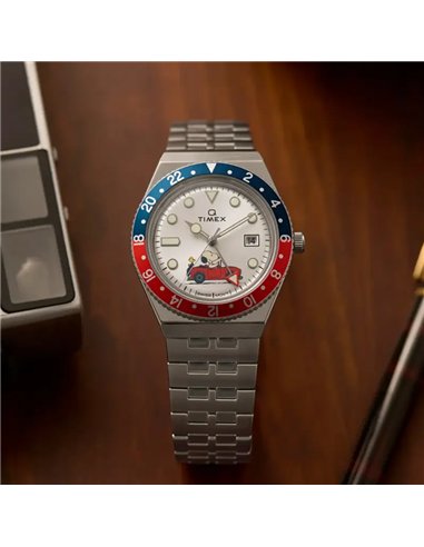 snoopy Peanuts Snoopy And Woodstock Puzzle In Heart Shaped Tin 300 pc