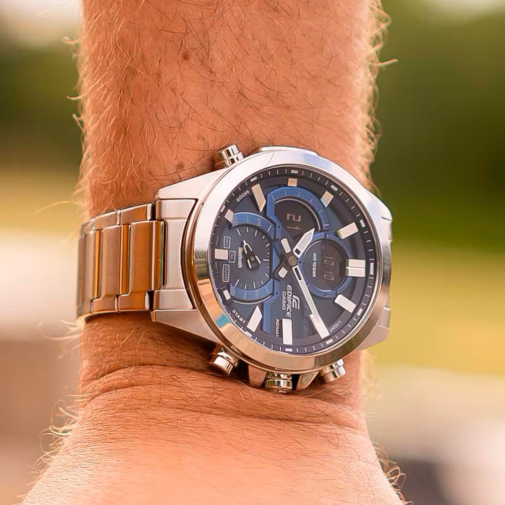 Montre Casio Bluetooth bleue