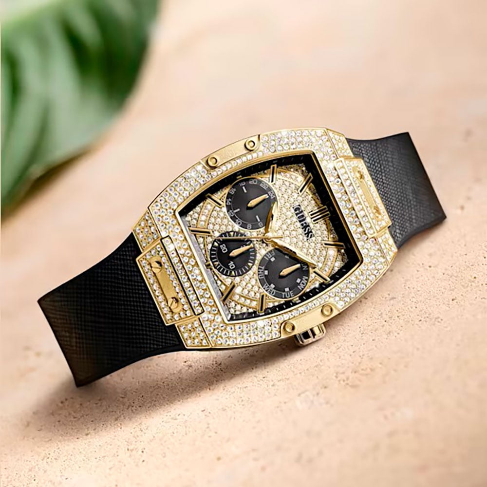 Montre Guess en forme de baril