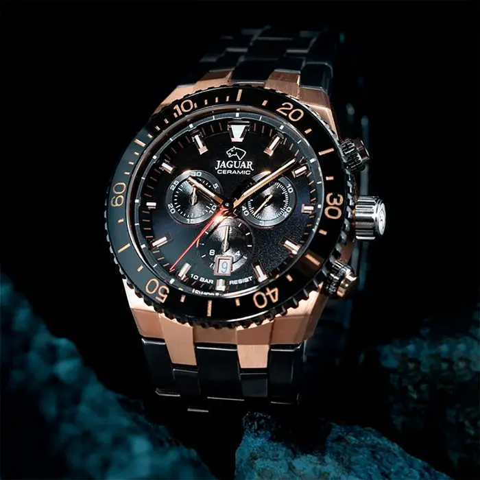Reloj Jaguar con esfera negra