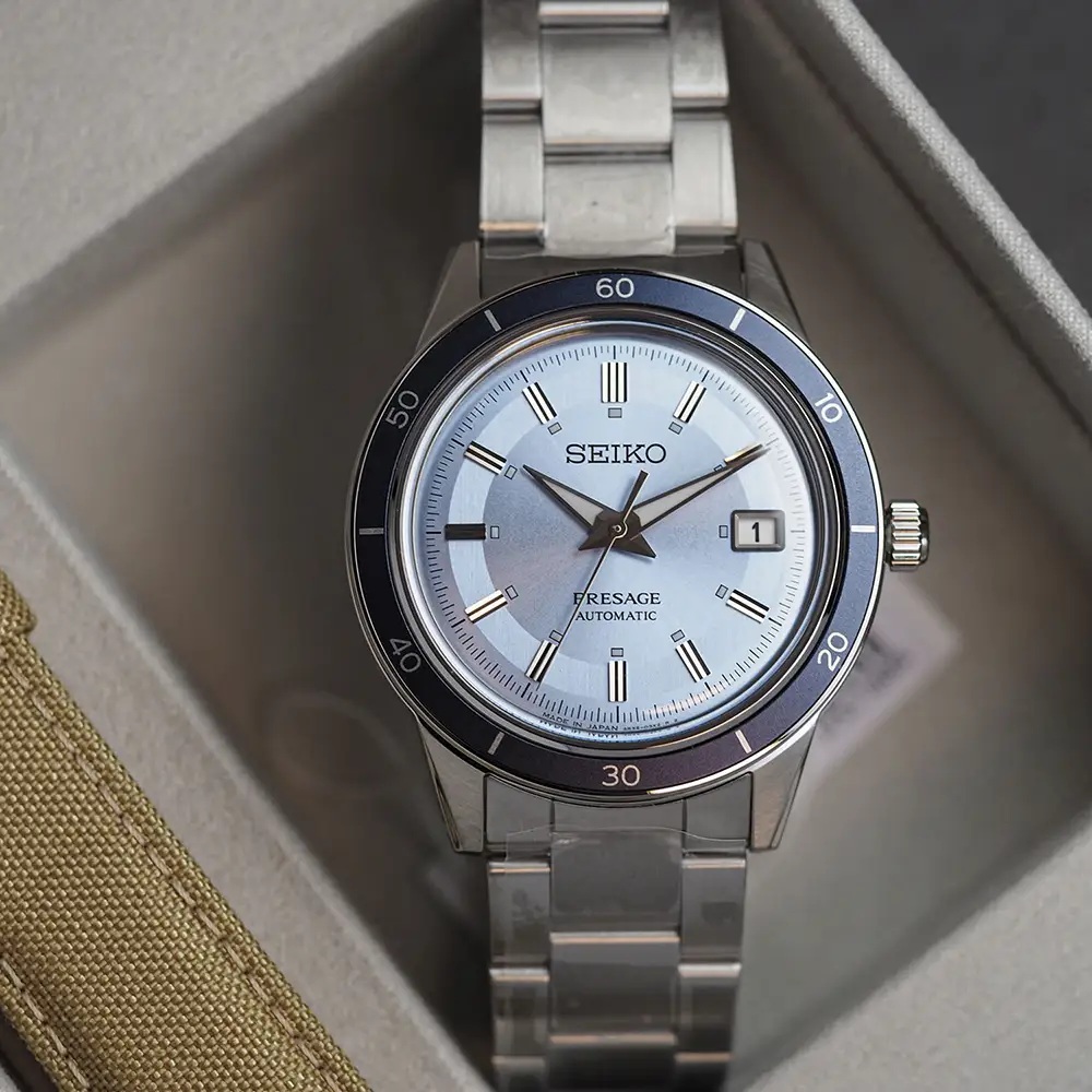 Seiko Presage avec étui et bracelet